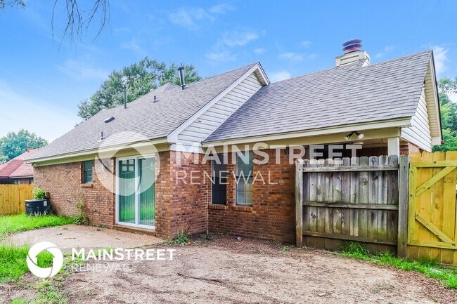 Building Photo - 6349 Valleydale Dr