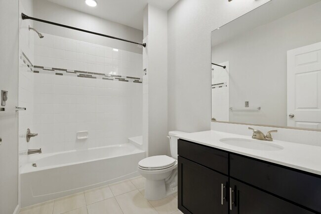 Building Photo - Spacious 3 bedroom in gated community