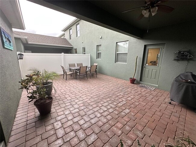 Building Photo - 14885 Evergreen Oak Loop