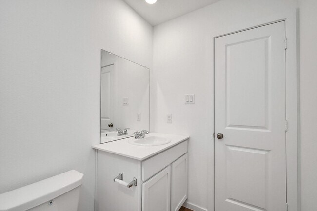 Building Photo - 18710 Gissi Dr