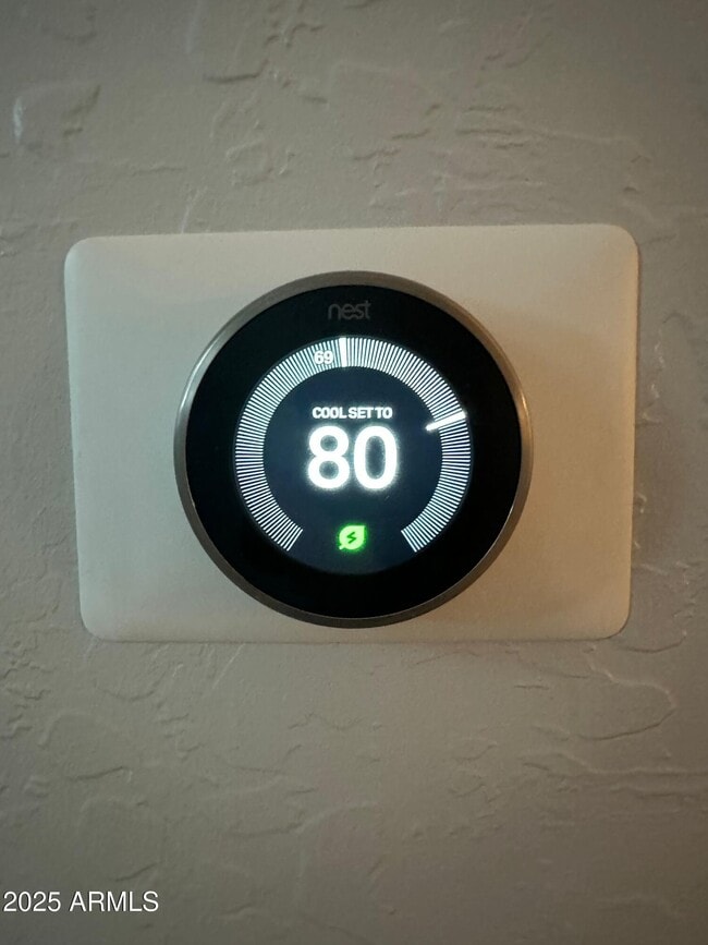 Building Photo - 8824 W Adam Ave