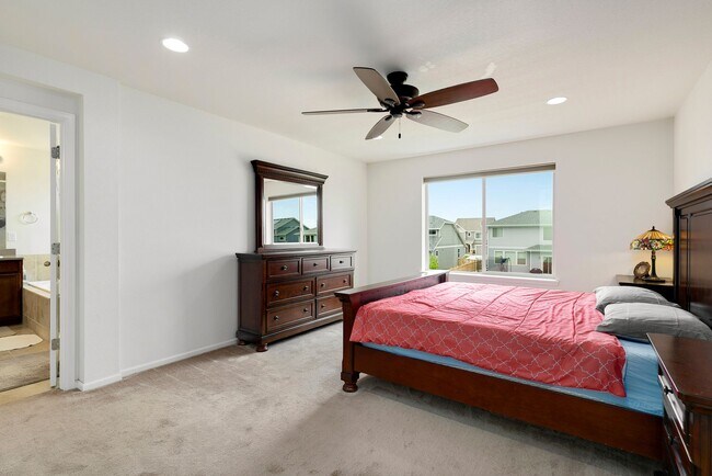 Building Photo - 4 bed, 5 bath House in  Timnath