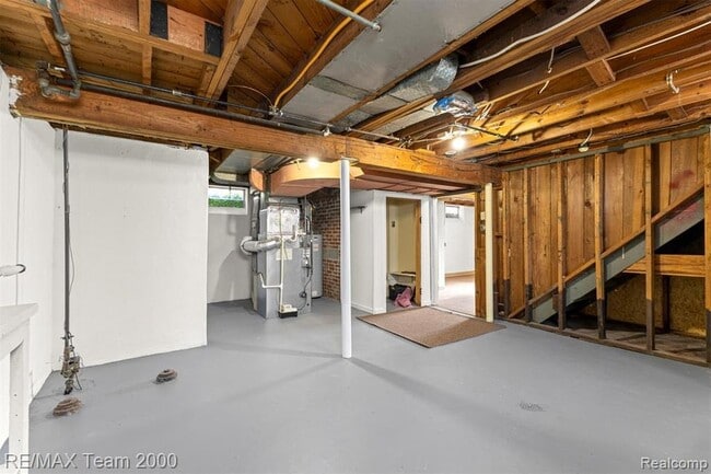 Building Photo - 3339 Lincoln St