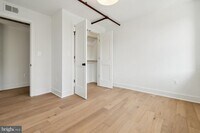 Building Photo - 901 King St