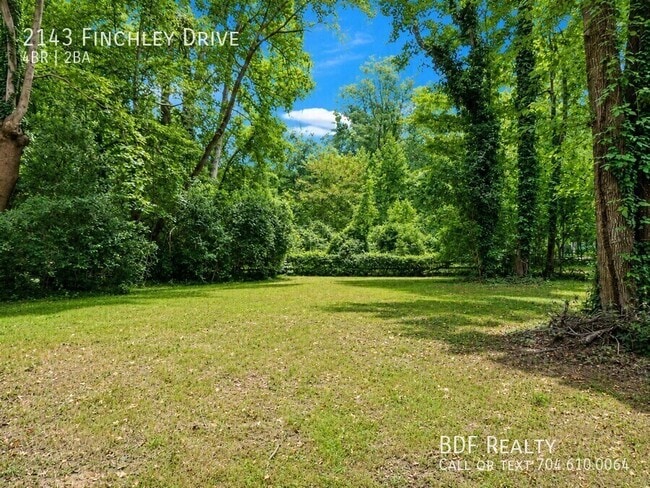 Building Photo - 2143 Finchley Dr