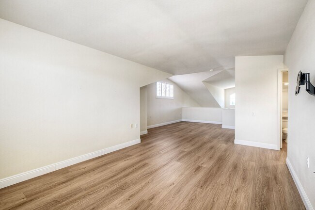Building Photo - 2338 Cartegena Way