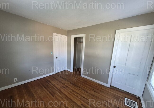 Building Photo - 501 D Ave
