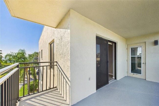 Building Photo - 200 International Dr