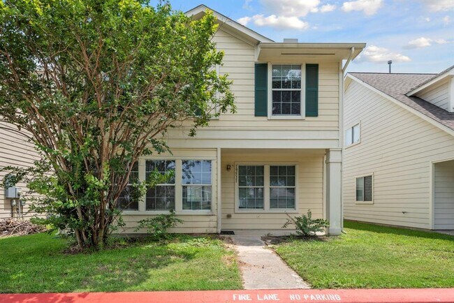 Building Photo - 19511 Fletcher Way Dr