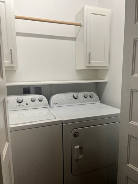 Laundry - 15 S Jackson St