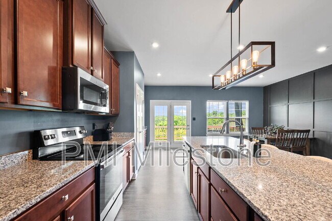 Building Photo - 367 Ontario Dr