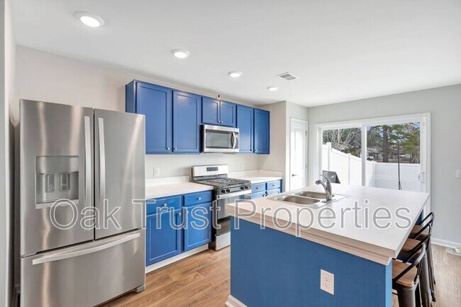 Building Photo - 111 Orchid Bloom Cir