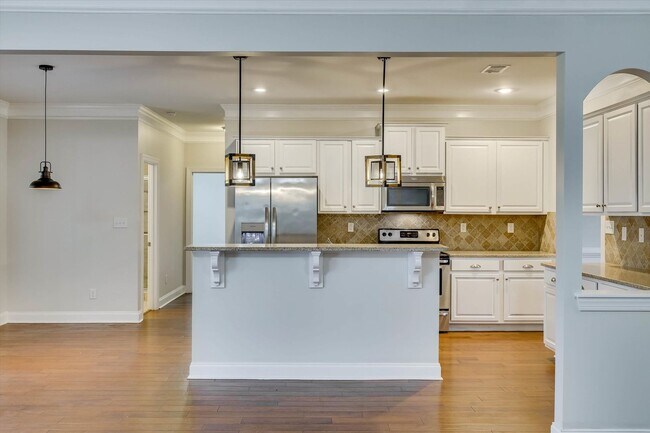 Building Photo - 226 Sandleton Way