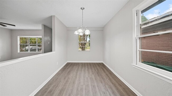 Building Photo - 503 Lake Rd