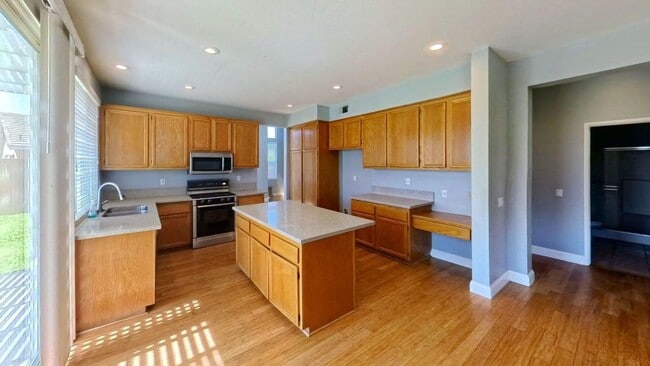 Building Photo - 526 Wrightwood Rd