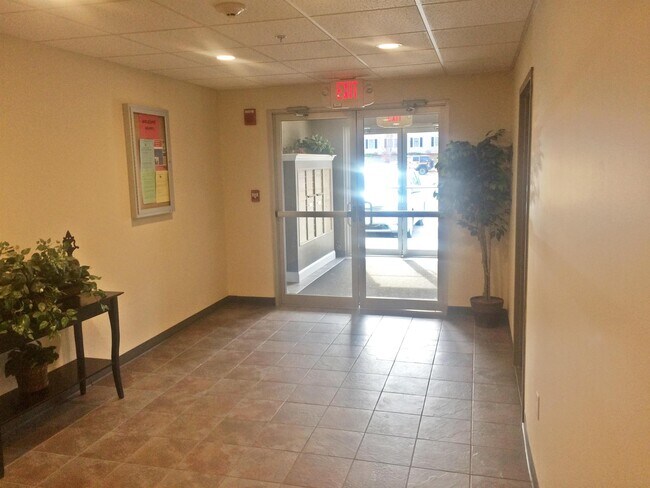 Building Photo - 20 Sentinel Court