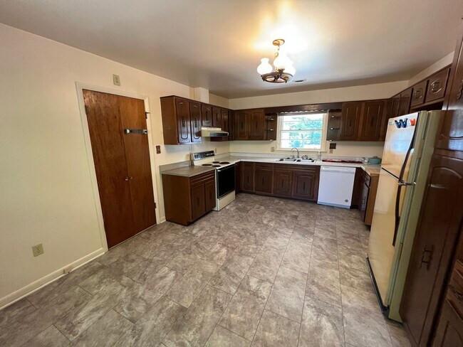 Building Photo - 43 Merganser Ct