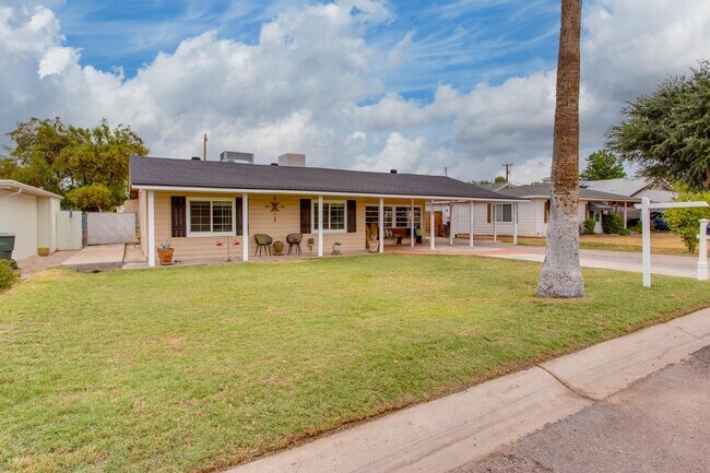 Building Photo - 510 E Belmont Ave