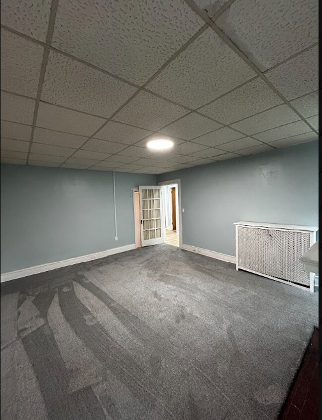 Building Photo - 1638 Sanderson Ave