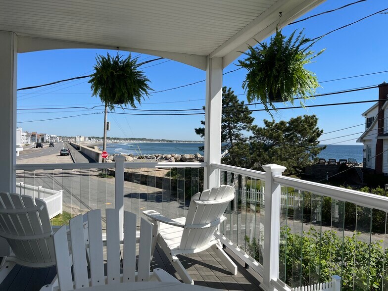 Building Photo - 2 1/2 Dumas Ave