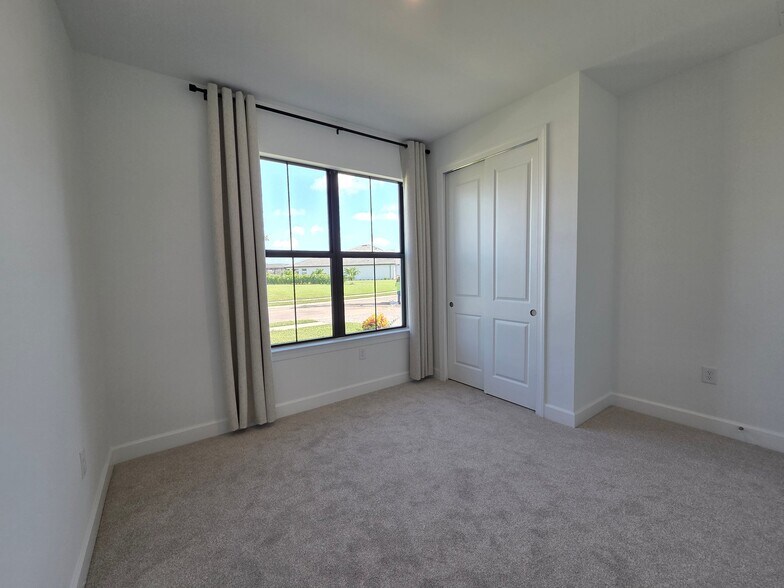 Building Photo - 5719 Silverside Pne Ct