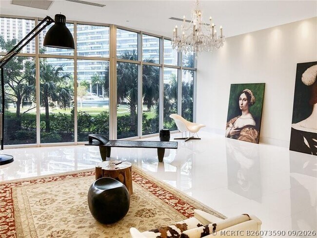 Building Photo - 465 Brickell Ave