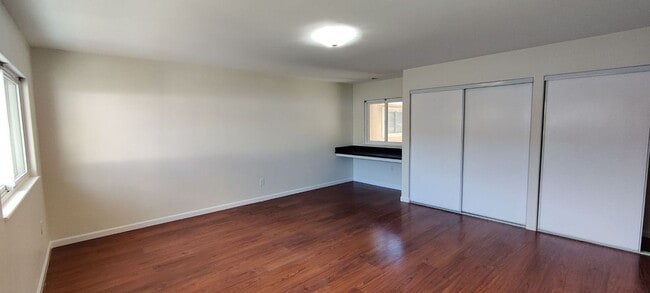 Building Photo - 3471 Harding Ave