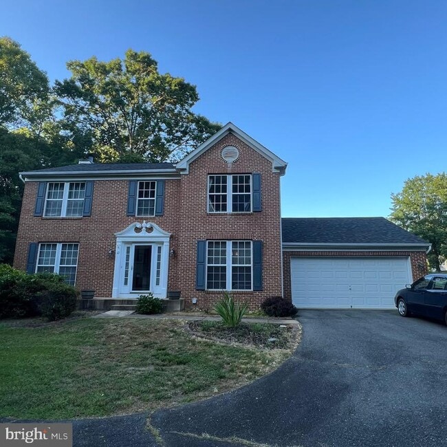 Building Photo - 10 Jolie Ct