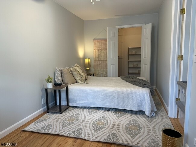 Building Photo - 39 N Mountain Ave