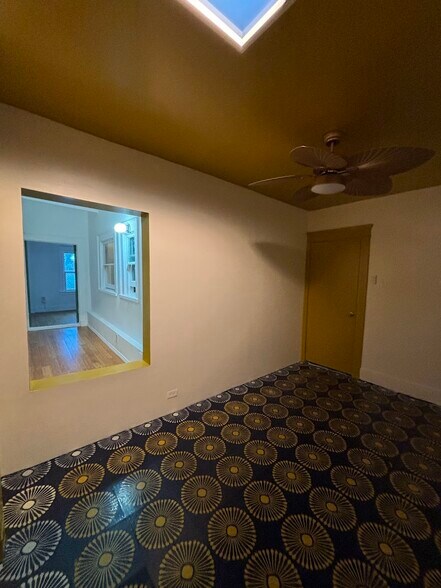 Building Photo - 6531 West Blvd., Apt 6