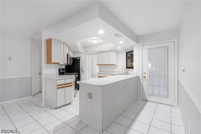 Building Photo - 3106 SE 10th Pl