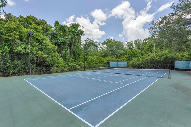 Building Photo - 2BR/1BA Second Floor Condo in Visconti Mai...