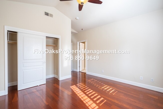 Building Photo - 758 Shasta Oaks Ct