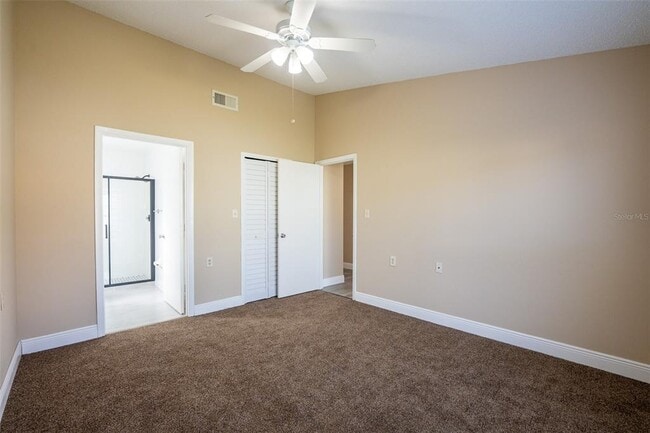 Building Photo - 1025 Clovercrest Rd