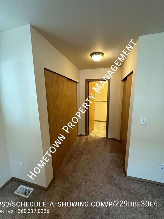 Building Photo - 407 Yauger Way NW