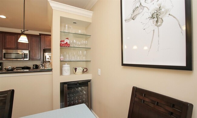 Building Photo - 2203 Dorrington St