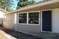 Building Photo - FRA711