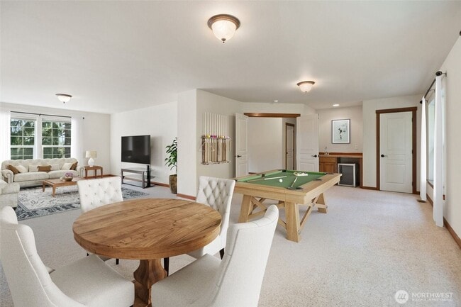 Building Photo - STUNNING 3 BEDROOM IN ALDERBROOK