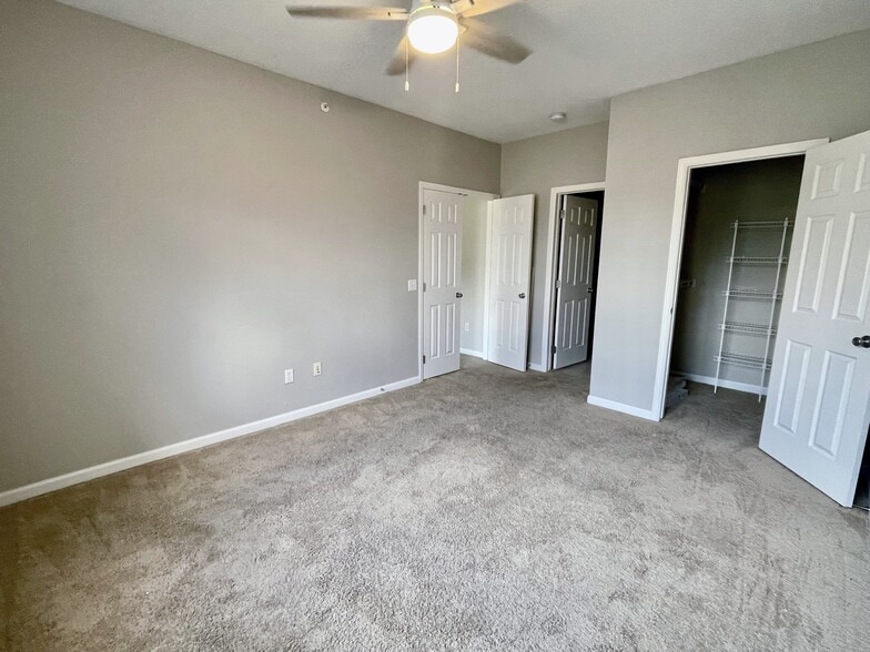 Master bedroom with master bathroom - 7483 S Quail Cir