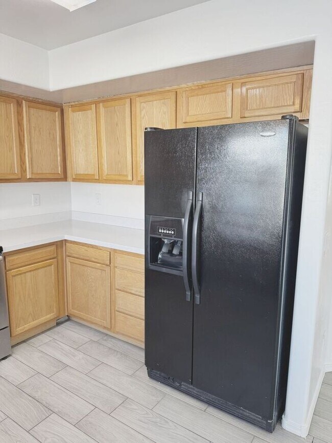 Building Photo - 4 BED, 2.5 BATH HOME IN CIRCLE CROSS RANCH SAN TAN VALLEY, AZ