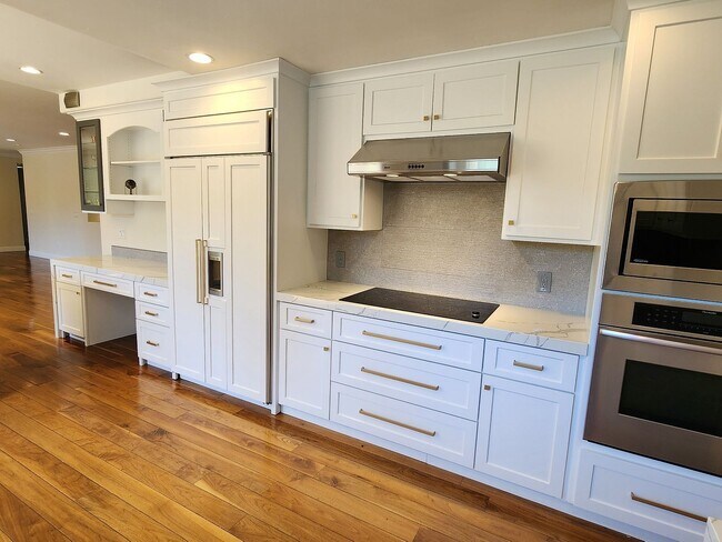 Building Photo - 25875 Estacada Way