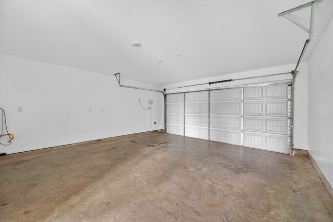 Building Photo - 26719 Prairie Smoke Ln