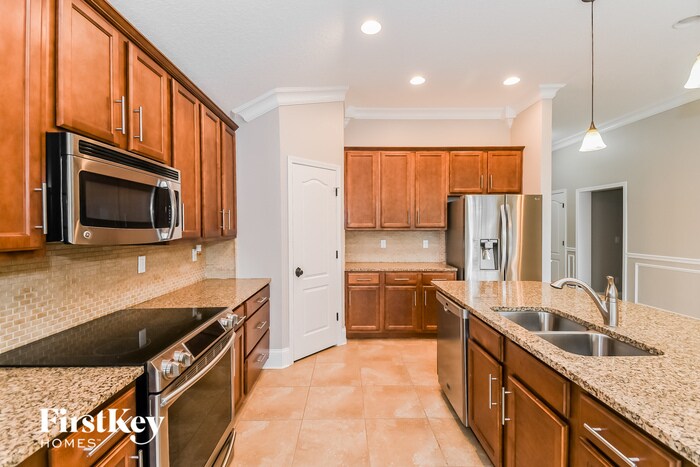 Building Photo - 16122 Tisons Blf Rd