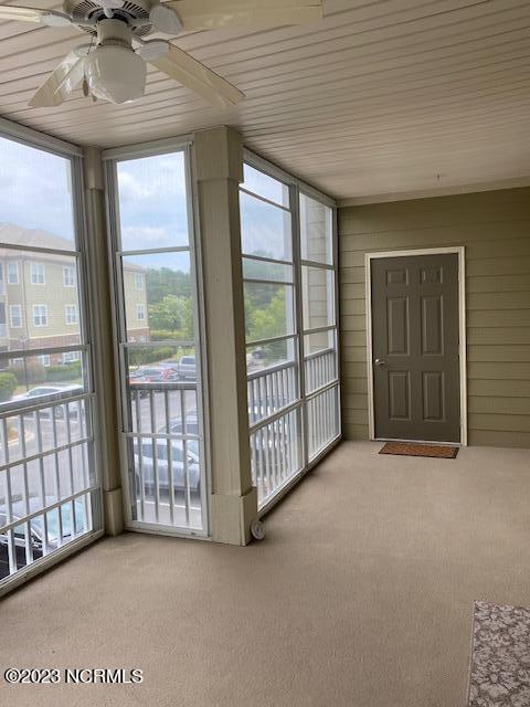 Building Photo - 395 S Crow Creek Dr