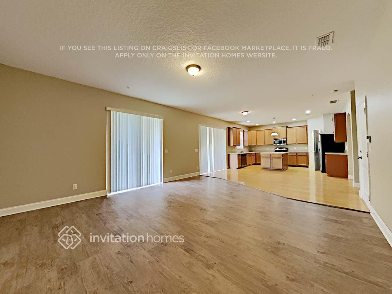 Building Photo - 10046 Moss Rose Way