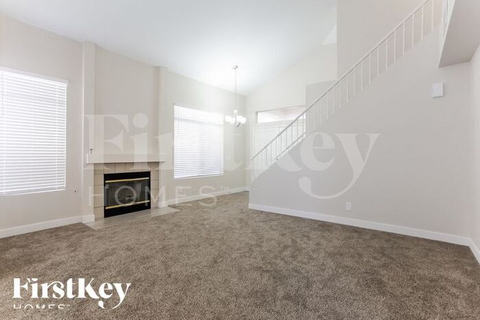 Building Photo - 1865 Casa Verde Dr
