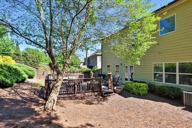 Building Photo - 4960 Wilshire Crossing