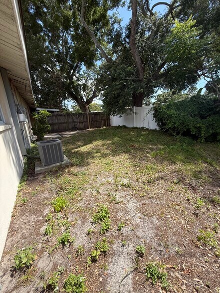 Building Photo - 1108 Amble Ln