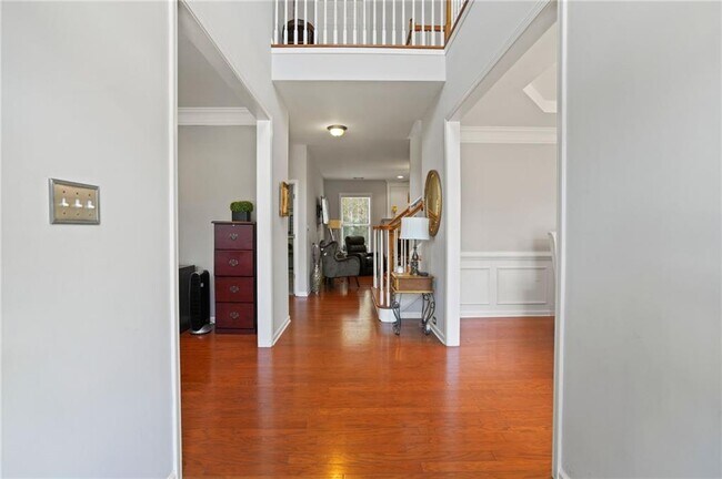 Building Photo - 3224 Wolf Club Ln SW