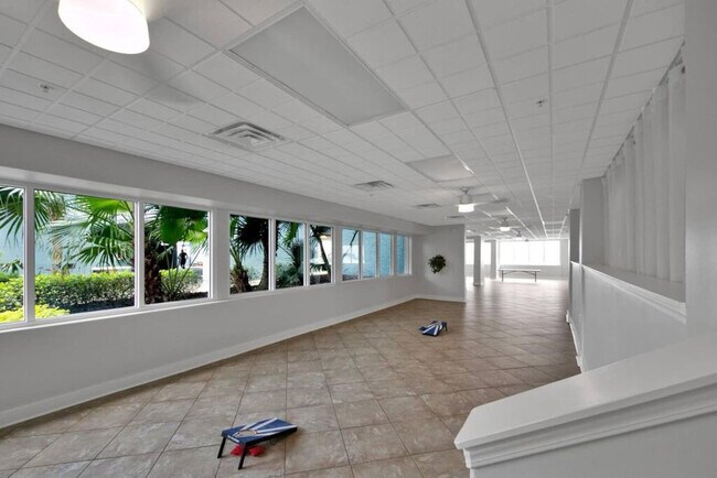 Building Photo - 769 Sundial Ct